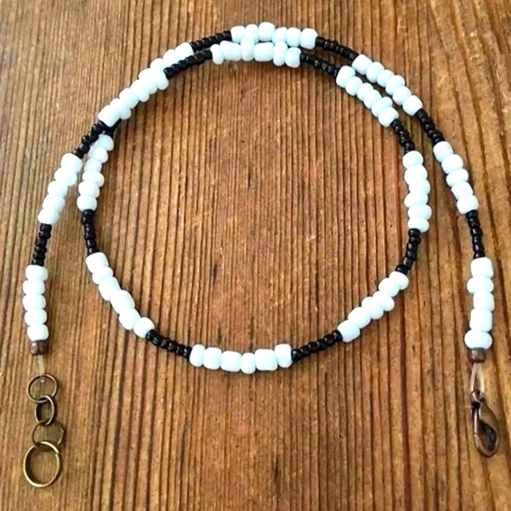 Men's 20 Inch Black and White Beaded Necklace -Men's Beach Style Necklace